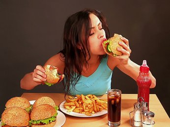 Những tác hại không ngờ đến khi ăn uống không khoa học