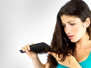 Bí quyết chăm sóc tóc sau sinh để giảm gãy rụng