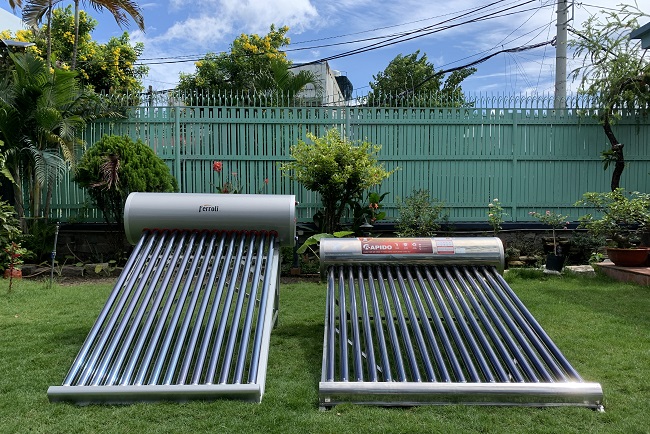 Máy nước nóng năng lượng mặt trời Ferroli 160L
