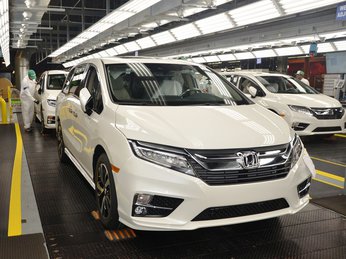 Tháng 6 này Honda Odyssey 2018 sẽ chính thức bán trên thị trường