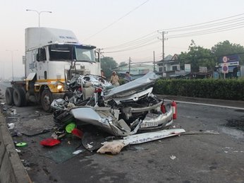 Vì sao tài xế Việt bị gọi là 'hung thần xa lộ'