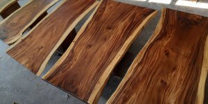 Cách chọn mặt mặt bàn gỗ me tây nguyên khối